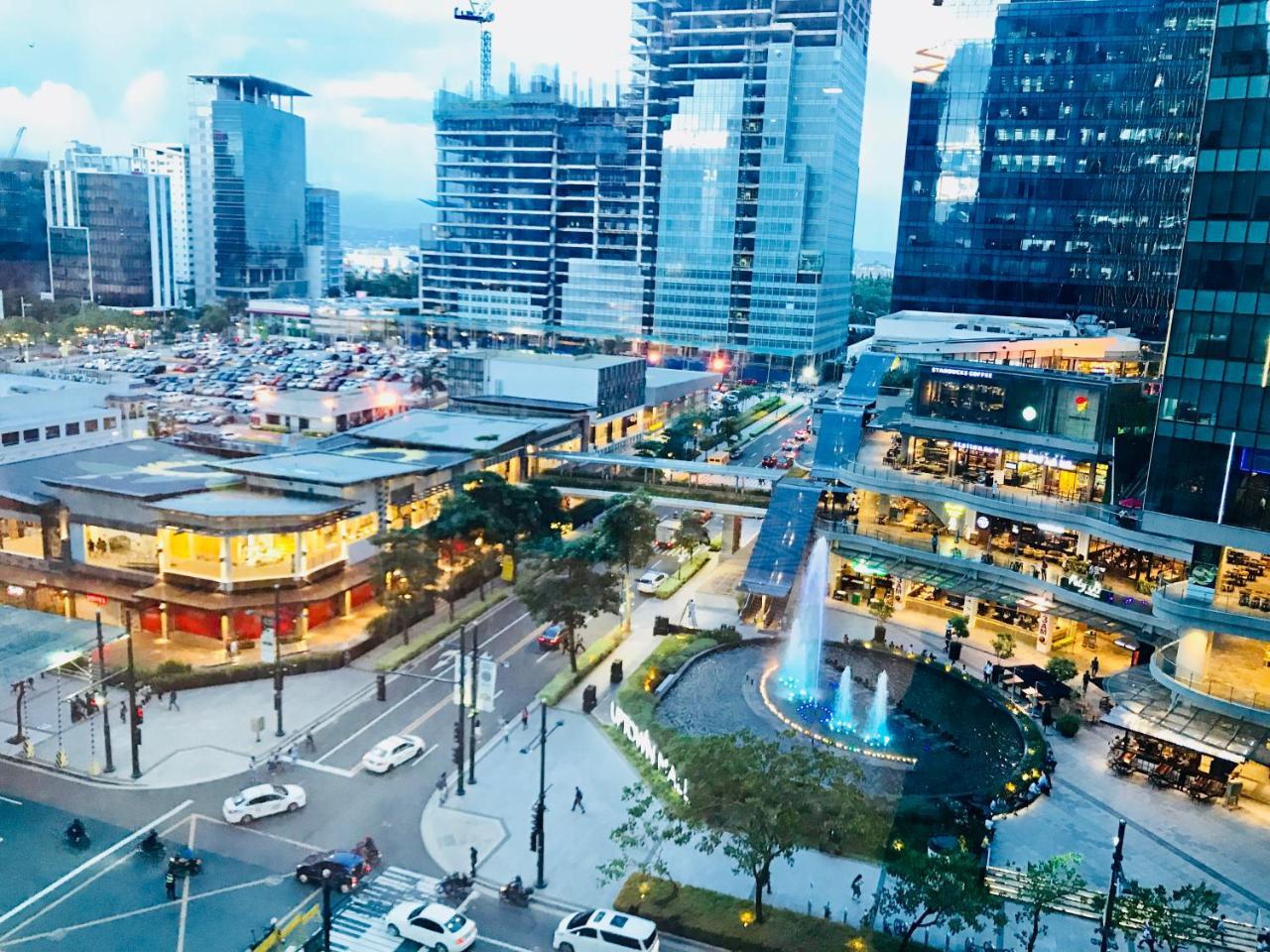 One Uptown Residence Bgc Pateros Bagian luar foto