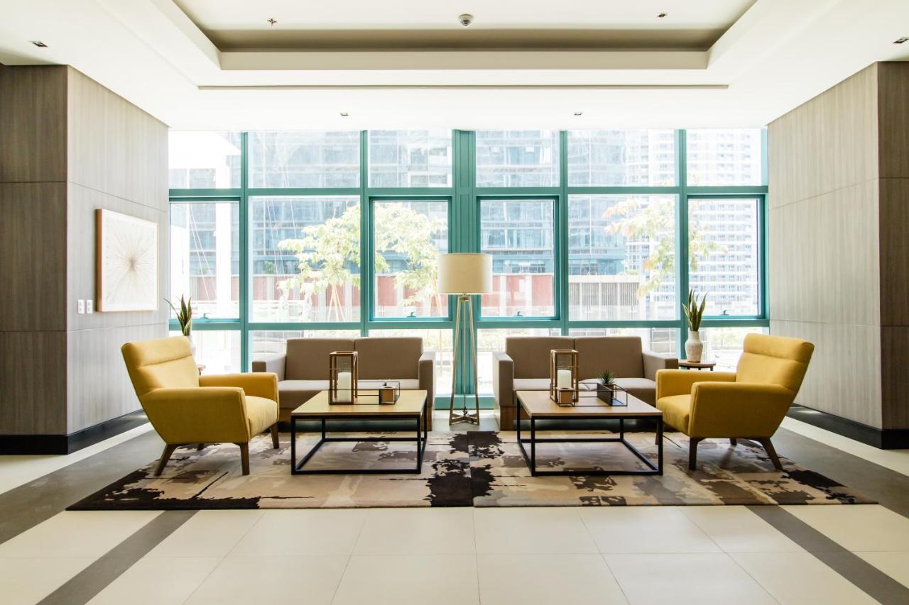 One Uptown Residence Bgc Pateros Bagian luar foto
