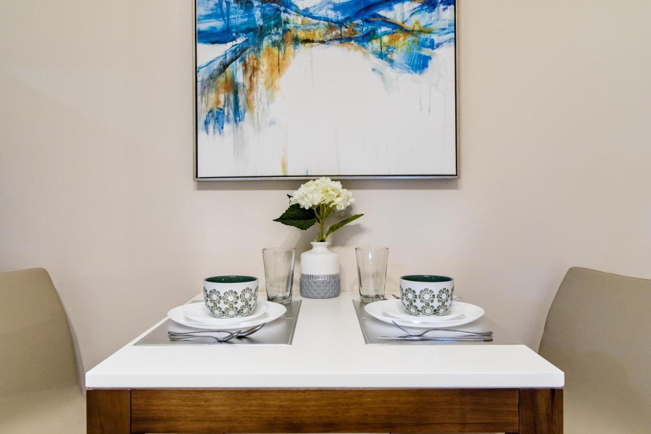 One Uptown Residence Bgc Pateros Bagian luar foto