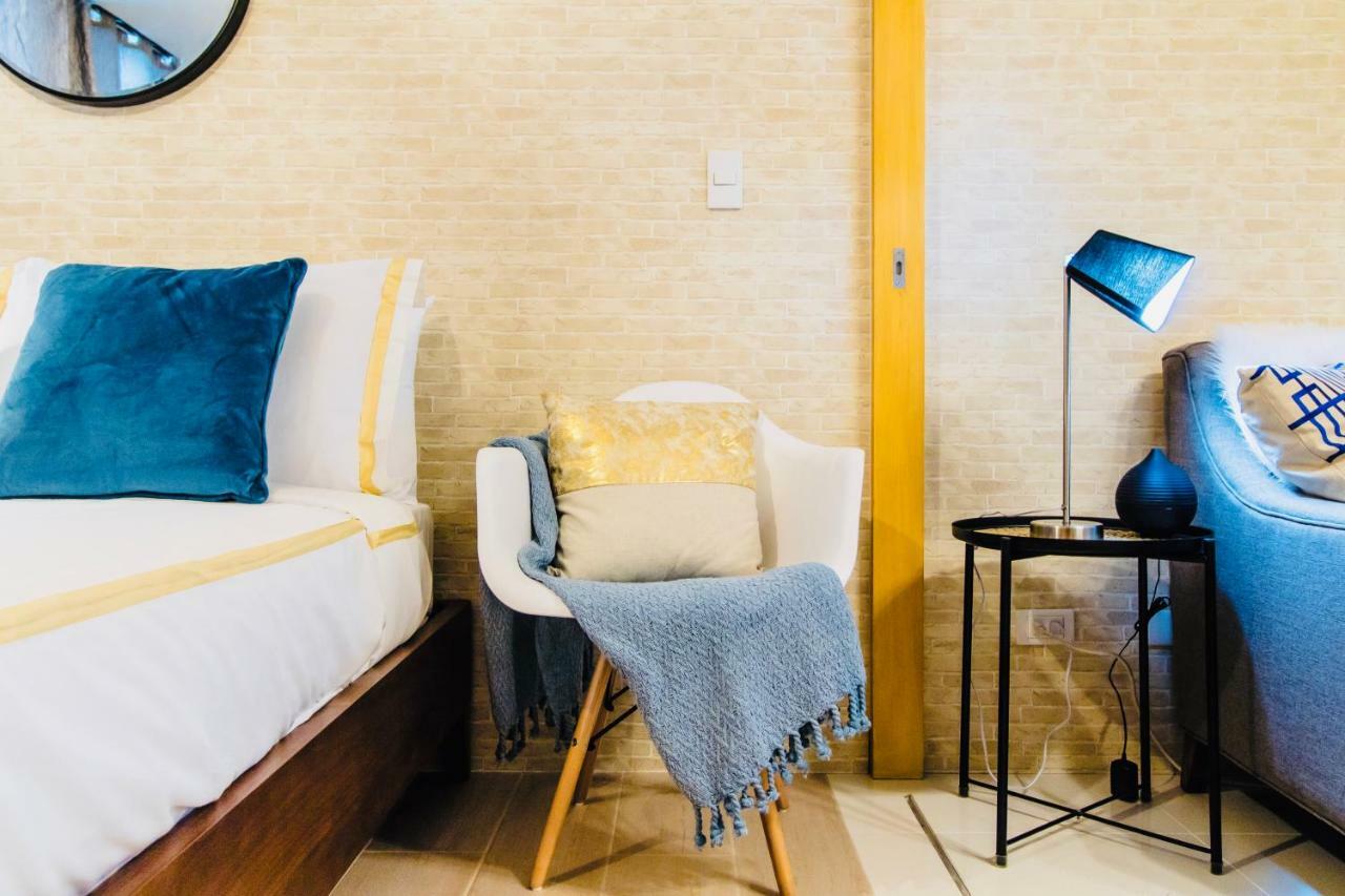 One Uptown Residence Bgc Pateros Bagian luar foto