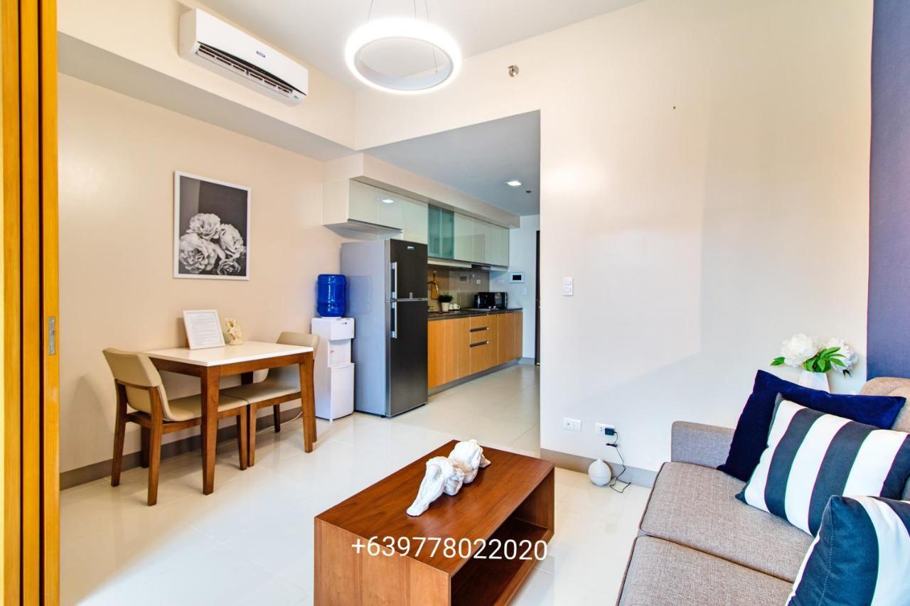 One Uptown Residence Bgc Pateros Bagian luar foto